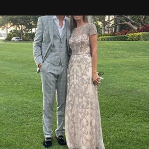 Very simple and elegant dress